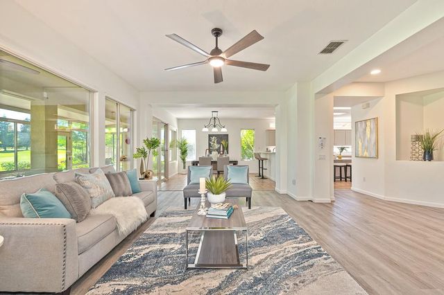 912 Castleberry Ln, Lincoln, CA 95648