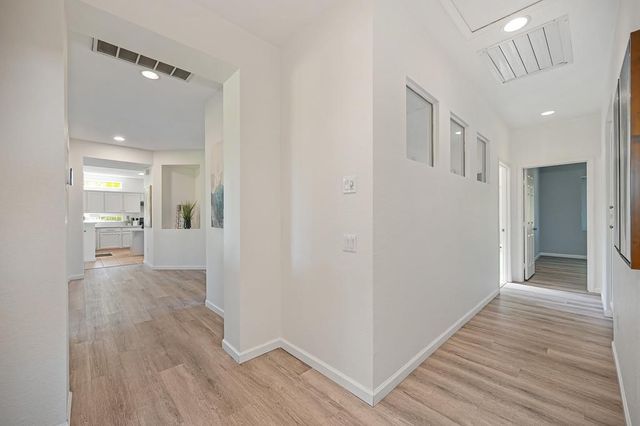 912 Castleberry Ln, Lincoln, CA 95648