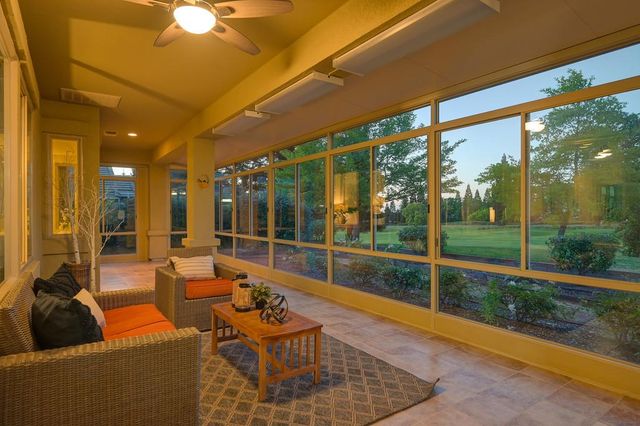 912 Castleberry Ln, Lincoln, CA 95648