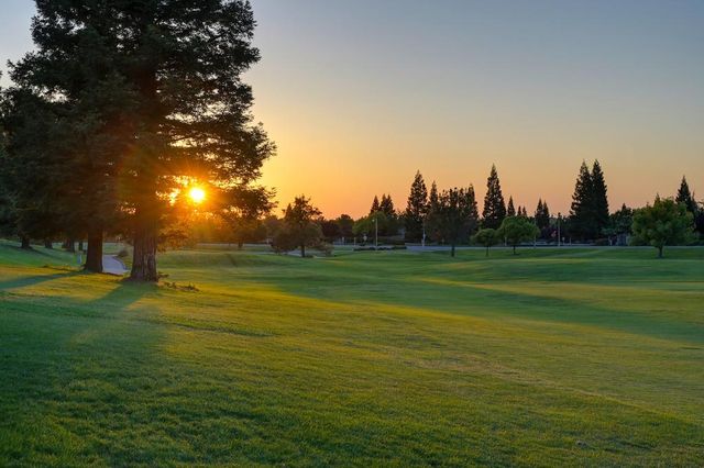 912 Castleberry Ln, Lincoln, CA 95648