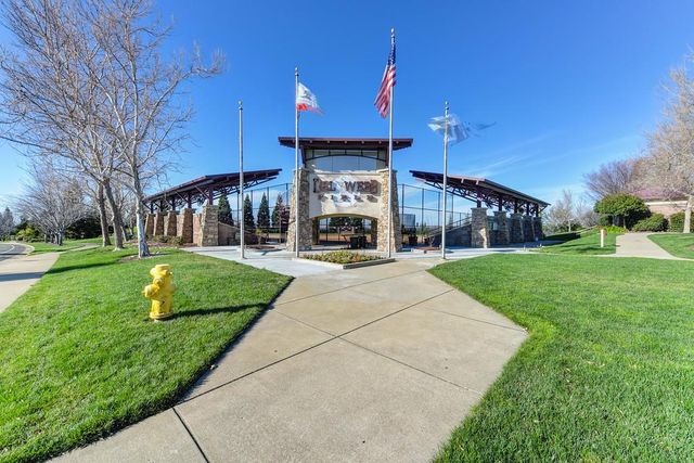 912 Castleberry Ln, Lincoln, CA 95648