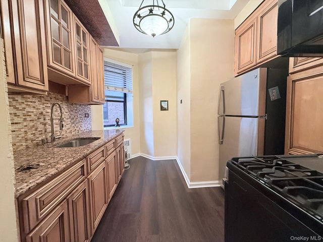 83-75 Woodhaven Boulevard LB10, Woodhaven, NY 11421