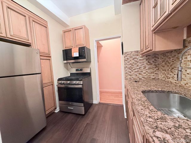 83-75 Woodhaven Boulevard LB10, Woodhaven, NY 11421