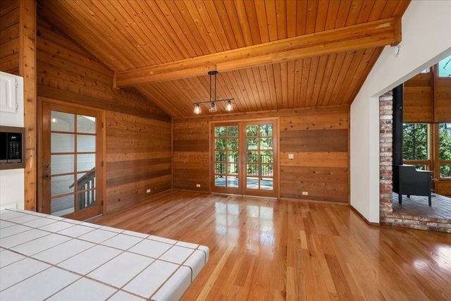 5104 Crestline Dr, Foresthill, CA 95631