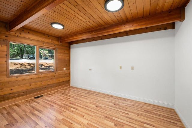 5104 Crestline Dr, Foresthill, CA 95631