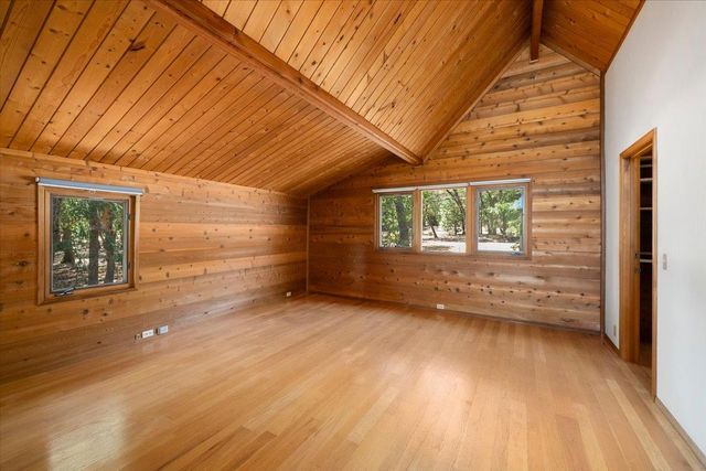 5104 Crestline Dr, Foresthill, CA 95631