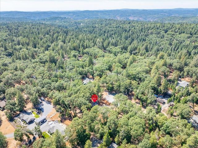 5104 Crestline Dr, Foresthill, CA 95631