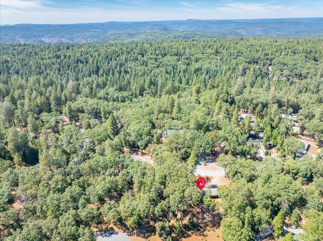 5104 Crestline Dr, Foresthill, CA 95631