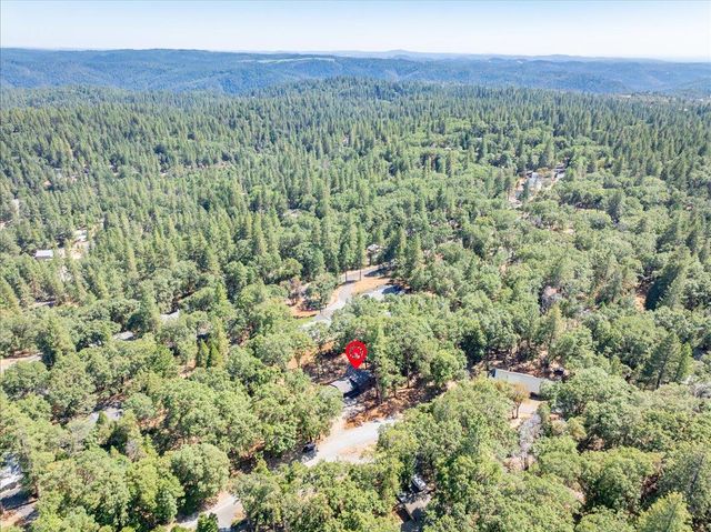 5104 Crestline Dr, Foresthill, CA 95631