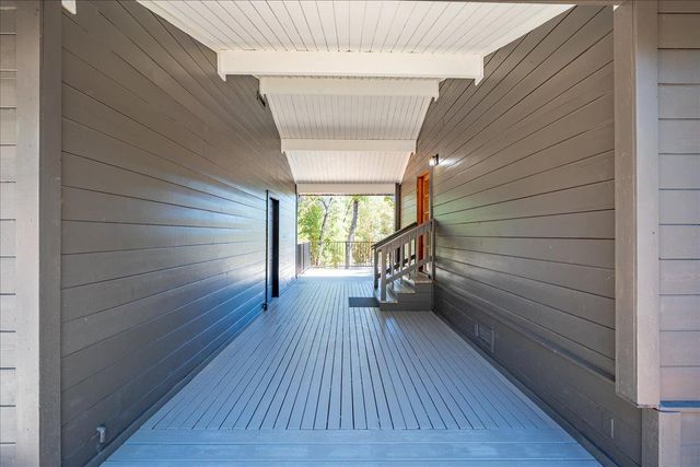5104 Crestline Dr, Foresthill, CA 95631