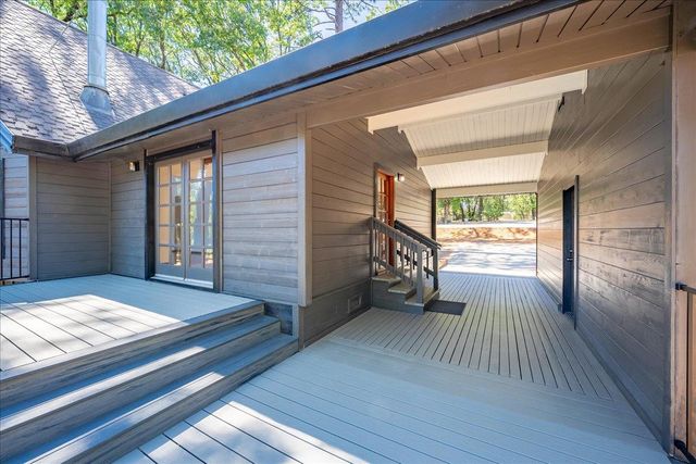 5104 Crestline Dr, Foresthill, CA 95631