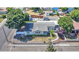 104 W 13TH St, The Dalles, OR 97058