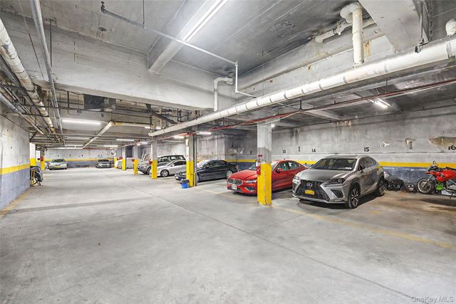 63-95 Austin Street 2G, Rego Park, NY 11374