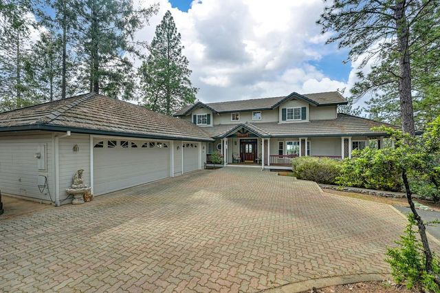 2358 Deer Ravine Ct, Cool, CA 95614