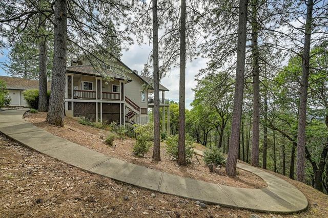 2358 Deer Ravine Ct, Cool, CA 95614