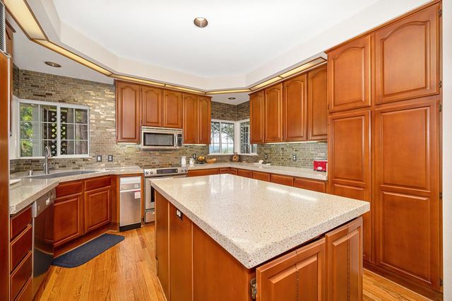 2358 Deer Ravine Ct, Cool, CA 95614