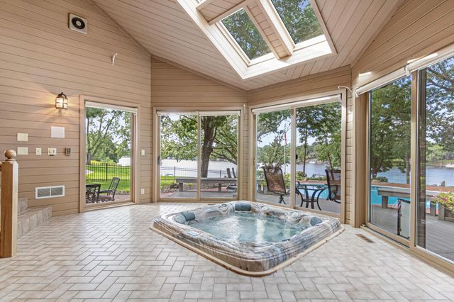 10810 Mississippi Boulevard NW, Coon Rapids, MN 55433