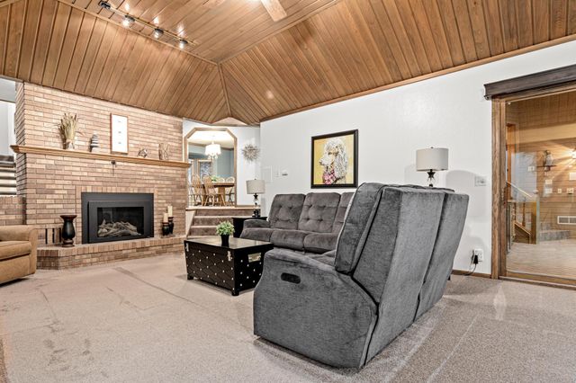 10810 Mississippi Boulevard NW, Coon Rapids, MN 55433