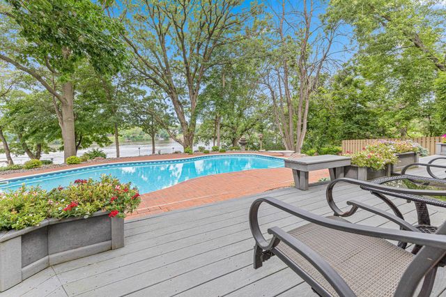 10810 Mississippi Boulevard NW, Coon Rapids, MN 55433