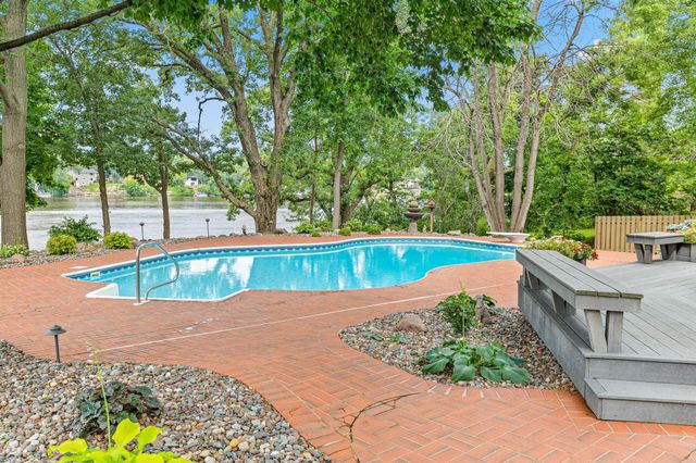 10810 Mississippi Boulevard NW, Coon Rapids, MN 55433