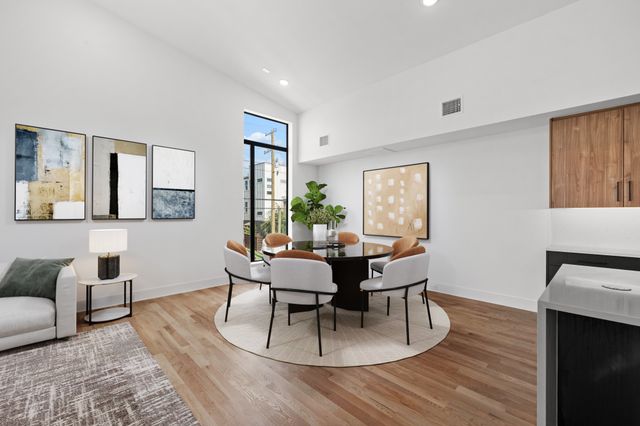 2323 N Carroll Avenue, Dallas, TX 75204