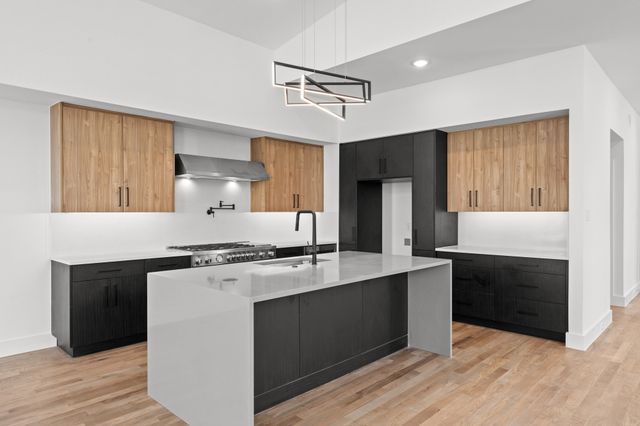 2323 N Carroll Avenue, Dallas, TX 75204