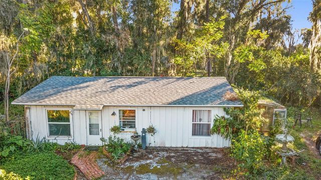 925 N SANS SOUCI AVENUE, Deland, FL 32720