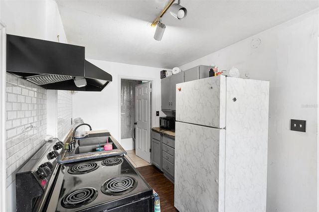 925 N SANS SOUCI AVENUE, Deland, FL 32720