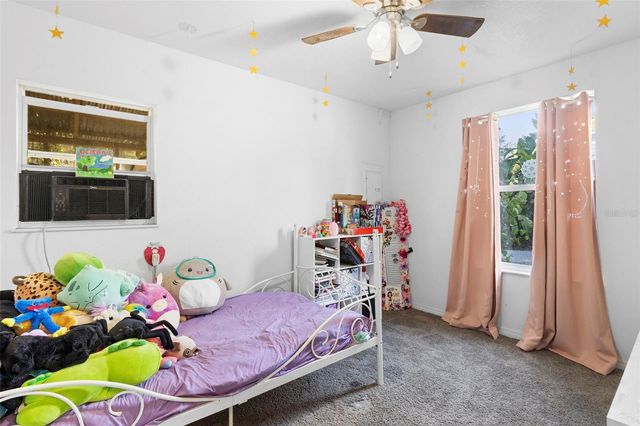 925 N SANS SOUCI AVENUE, Deland, FL 32720