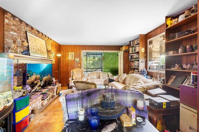 925 N SANS SOUCI AVENUE, Deland, FL 32720