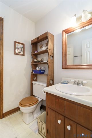 7092 Foxlair Dr, Mechanicsville, VA 23111