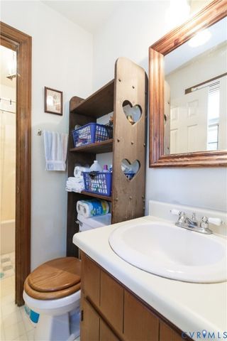 7092 Foxlair Dr, Mechanicsville, VA 23111