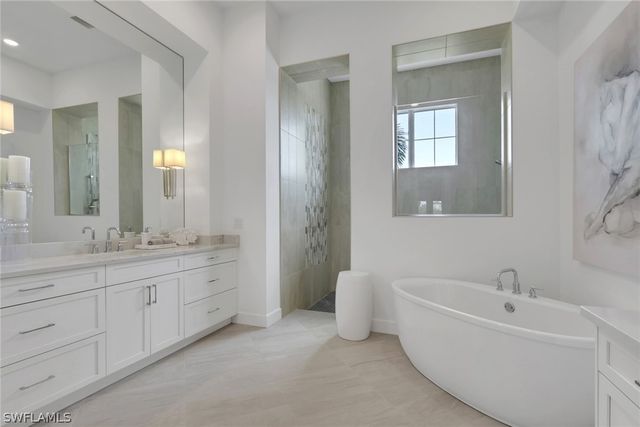 6035 Plana Cays DR, Naples, FL 34113