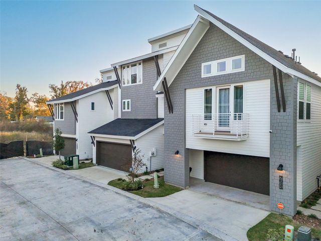 7609 Victory Reserve Street, Houston, TX 77088