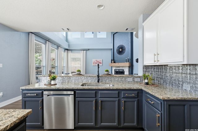 25515 Willard Path, San Antonio, TX 78261