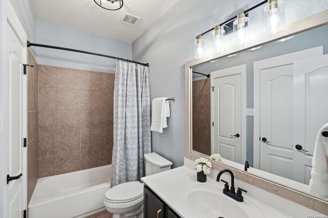 25515 Willard Path, San Antonio, TX 78261
