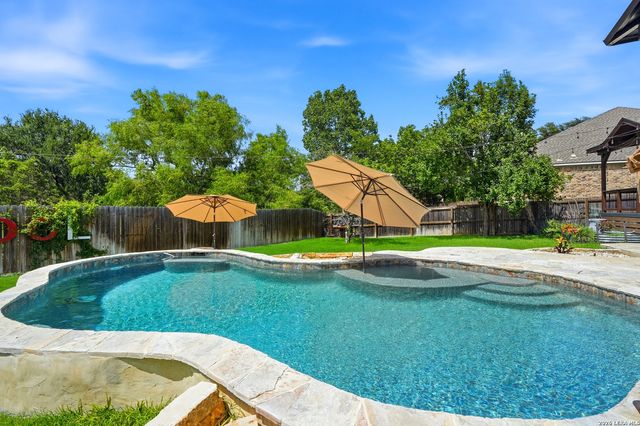 25515 Willard Path, San Antonio, TX 78261