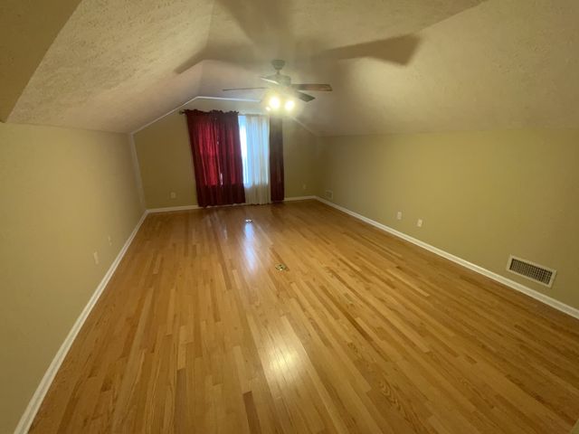 521 Spring Hill Dr, Smyrna, TN 37167