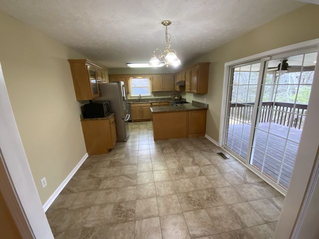 521 Spring Hill Dr, Smyrna, TN 37167