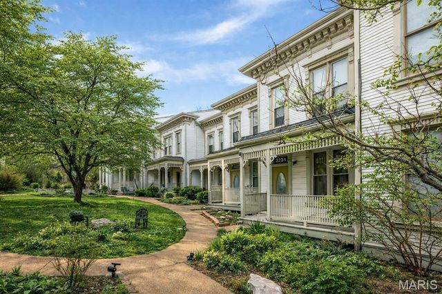 2234 Hickory Street, St Louis, MO 63104