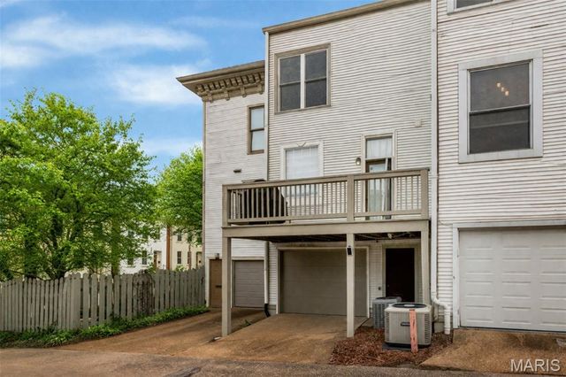 2234 Hickory Street, St Louis, MO 63104