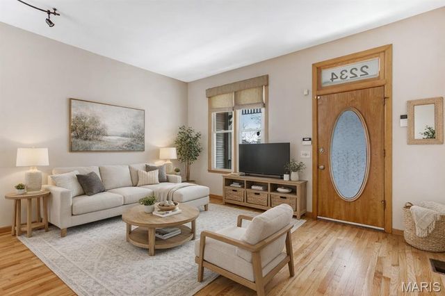 2234 Hickory Street, St Louis, MO 63104