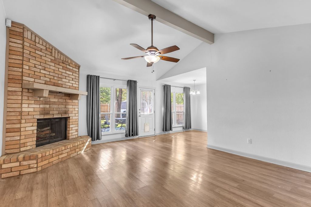 6217 Springwood Drive, Arlington, TX 76001 — photo 3
