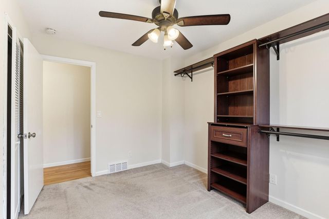 4209 Kemrich Circle, Minnetonka, MN 55345