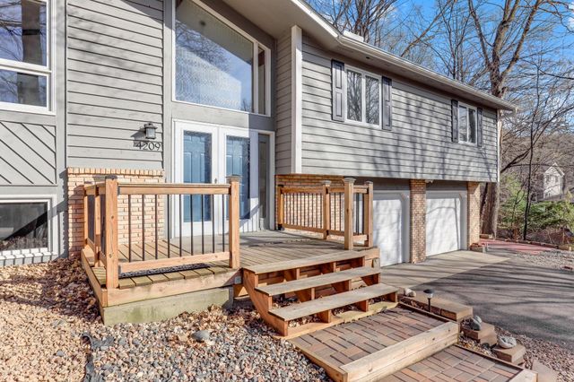 4209 Kemrich Circle, Minnetonka, MN 55345