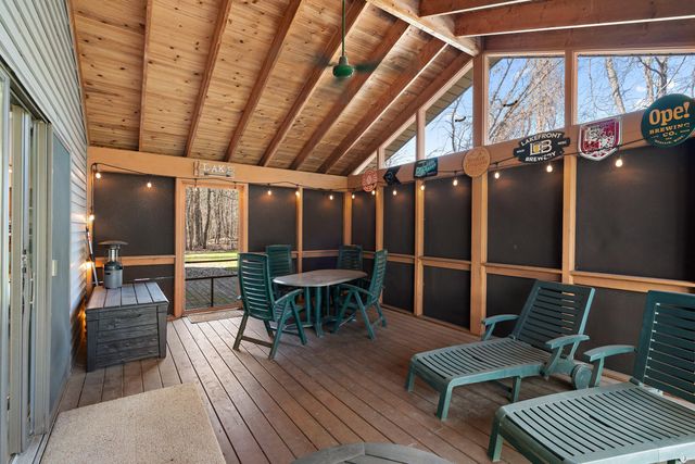 218 Woodsview Street, Michigan City, IN 46360