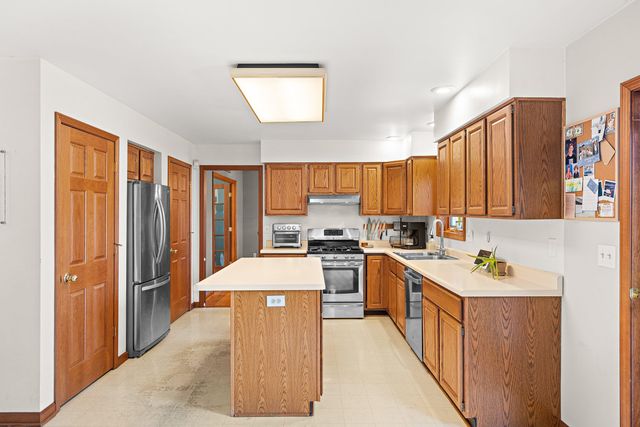 218 Woodsview Street, Michigan City, IN 46360