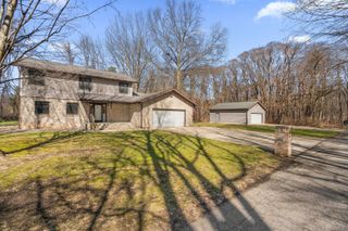 218 Woodsview Street, Michigan City, IN 46360