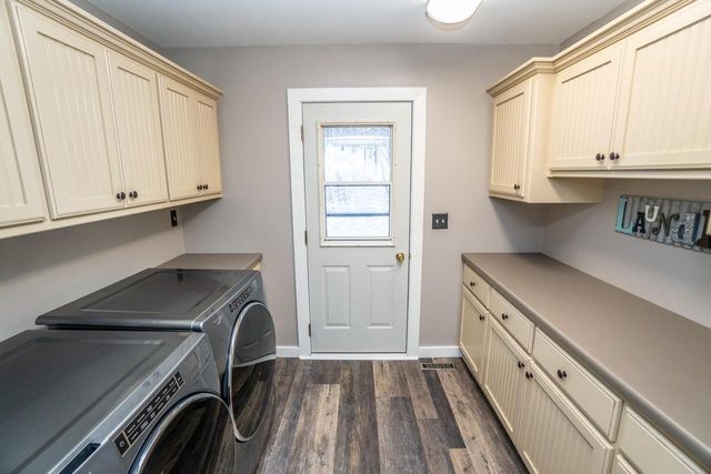 4593 Beaver Dam ROAD, West Bend, WI 53090