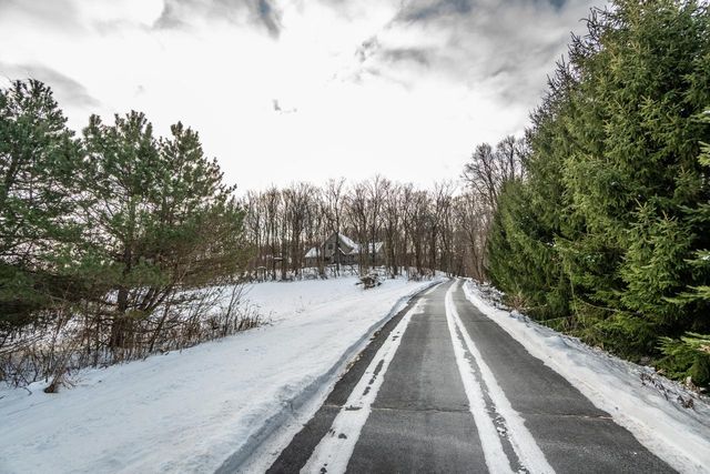 4593 Beaver Dam ROAD, West Bend, WI 53090